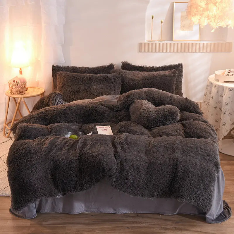 Luxury Thick Fleece Duvet Cover Queen King Winter Warm Bed Quilt Cover Pillowcase Fluffy Plush Shaggy Bedclothes Bedding Set Winter Body Keep Warm TrendyDwelling